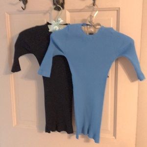 Theory knit tops black and blue
